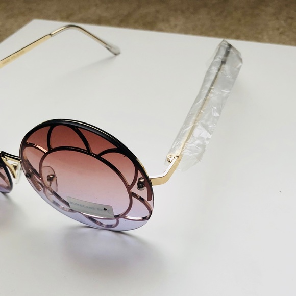 Sold Sold!!Stylish Metal Round Sunglasses. - Picture 2 of 4
